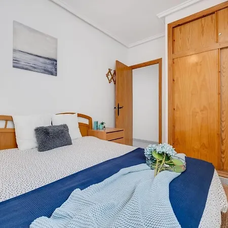 Апартаменты Apartment, Pool, And Sea Торевьиа
