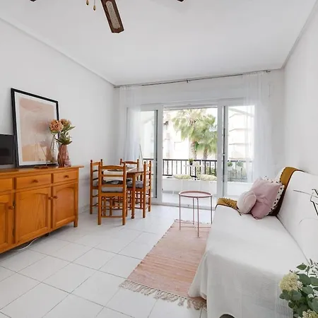 Apartment, Pool, And Sea Торевьиа