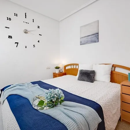 Apartment, Pool, And Sea * Torrevieja